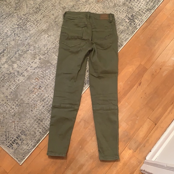 American Eagle Green Pants - Picture 2 of 4